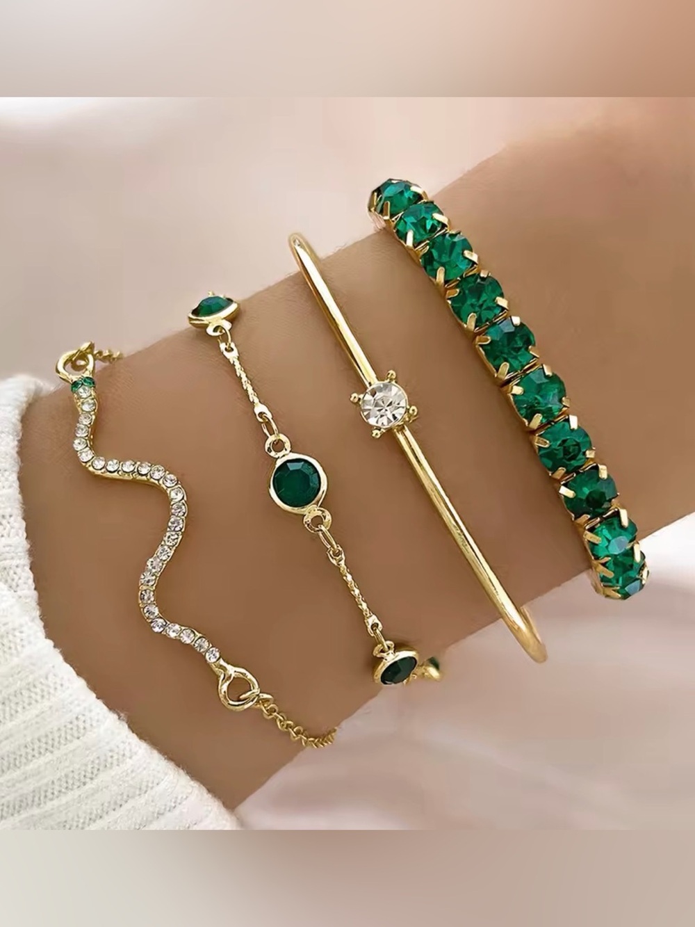 4 Piece Gold Tone Emerald Green Rhinestone Bracelet Bangle Stack Jewelry Set